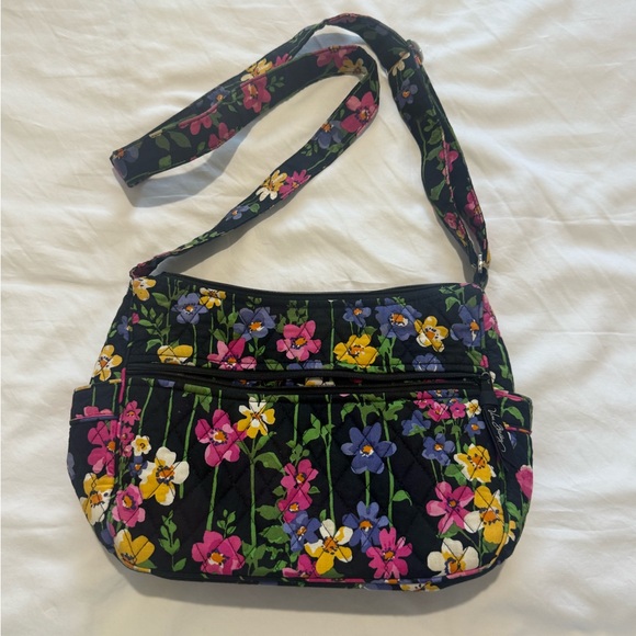 Vera Bradley - Wildflower Garden - Shoulder Bag with Keychain - Picture 3 of 6